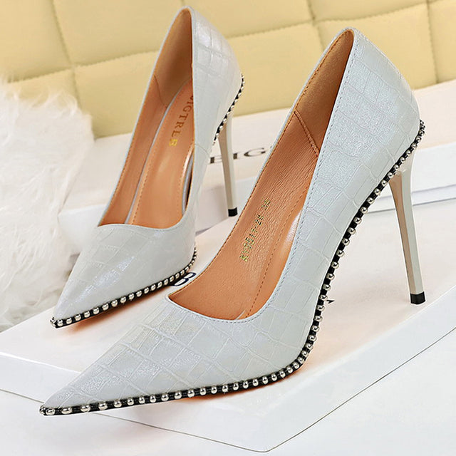 SHERNISHA Pumps