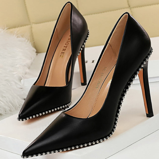 SHERNISHA Pumps