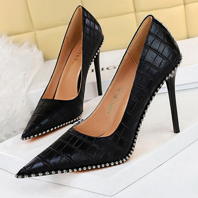 SHERNISHA Pumps