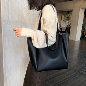 MARY Shoulder Bag